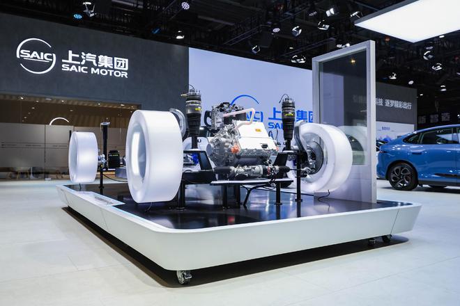 2024中国国际工业博览会:上汽展示智能新车型与充电技术实力