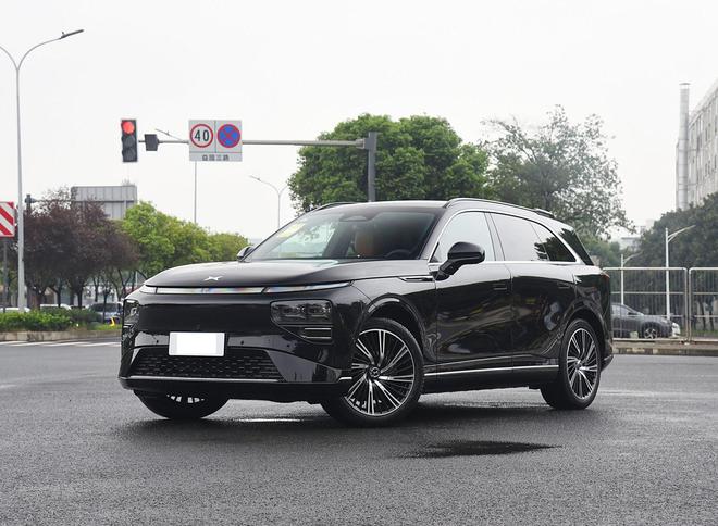 纯电版“理想L9”上市!轴距2998毫米配双电机四驱续航702Km
