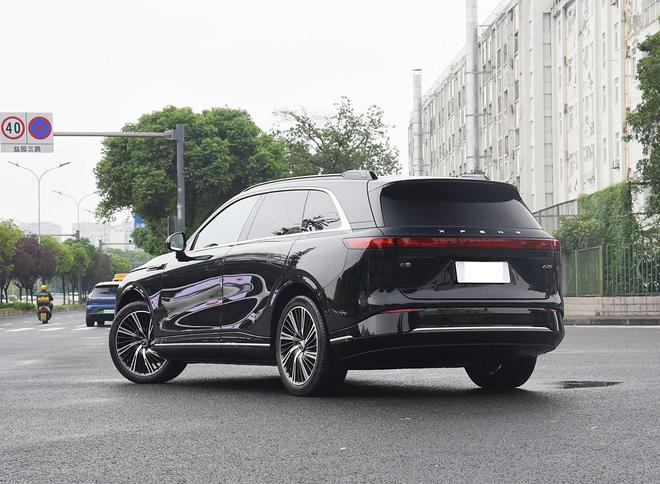 纯电版“理想L9”上市！轴距2998毫米配双电机四驱续航702Km(图4)