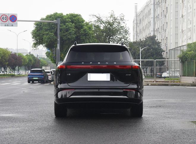 纯电版“理想L9”上市！轴距2998毫米配双电机四驱续航702Km(图5)