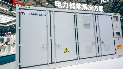 星空体育网站：天能亮相SNECES+2024安全储能赋能绿色生活构建低碳生态(图3)