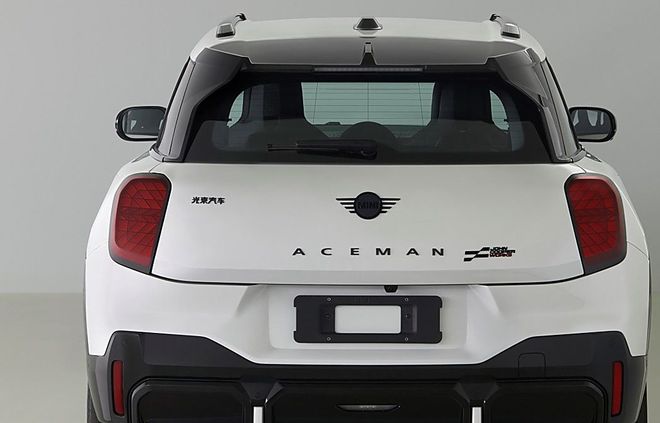 MINI将于2024巴黎车展发布两款JCW车型！搭载前置电动机(图2)
