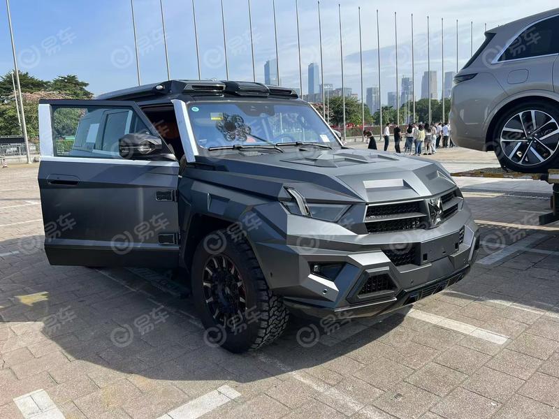 2024广州车展探馆：猛士M800星际战车(图3)