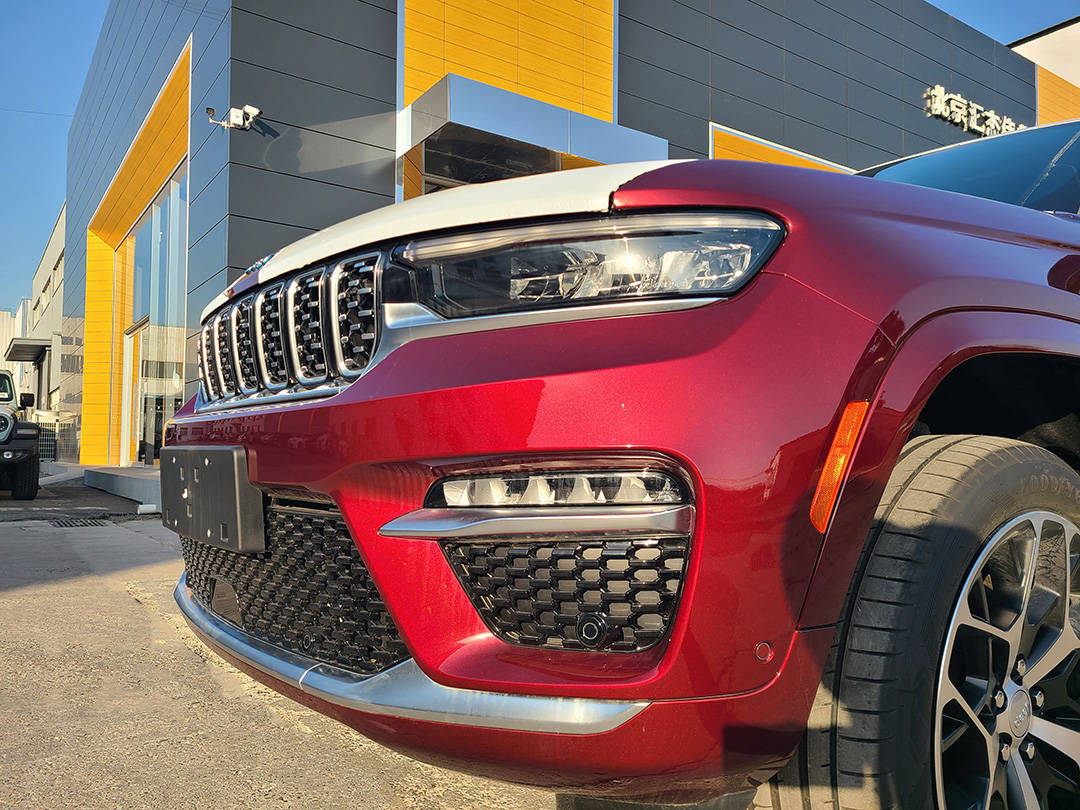 2024款Jeep大切诺基朱砂红色到店北京4s店热销(图13)