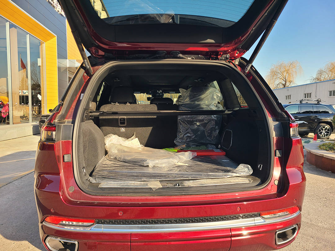 2024款Jeep大切诺基朱砂红色到店北京4s店热销(图16)