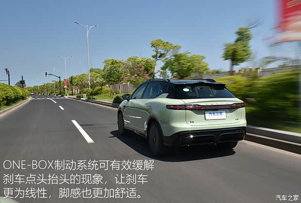 【图】901km续航全域800V平台试驾岚图知音_汽车之家(图6)