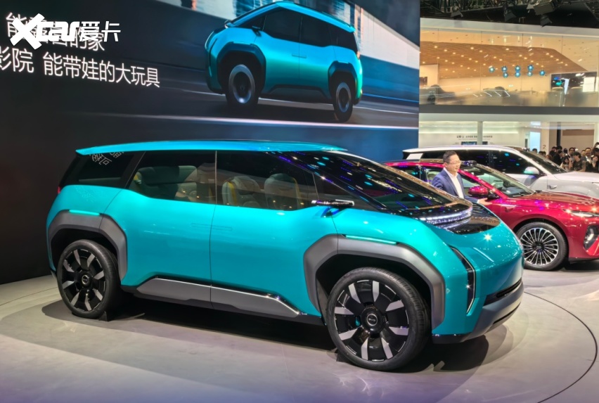 星空体育网站：强得可怕！比亚迪把-30℃低温舱搬进展馆体验极寒闪充(图5)