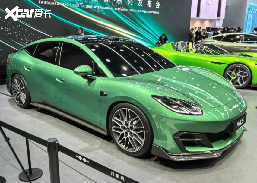 星空体育网站：强得可怕！比亚迪把-30℃低温舱搬进展馆体验极寒闪充(图7)